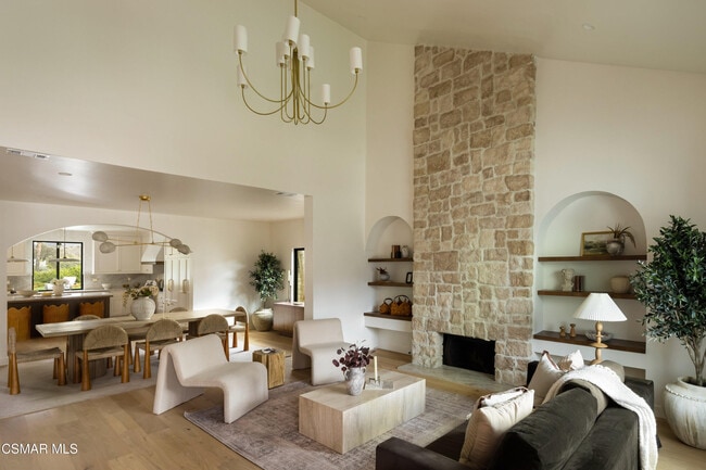 Building Photo - 24005 Clarington Dr