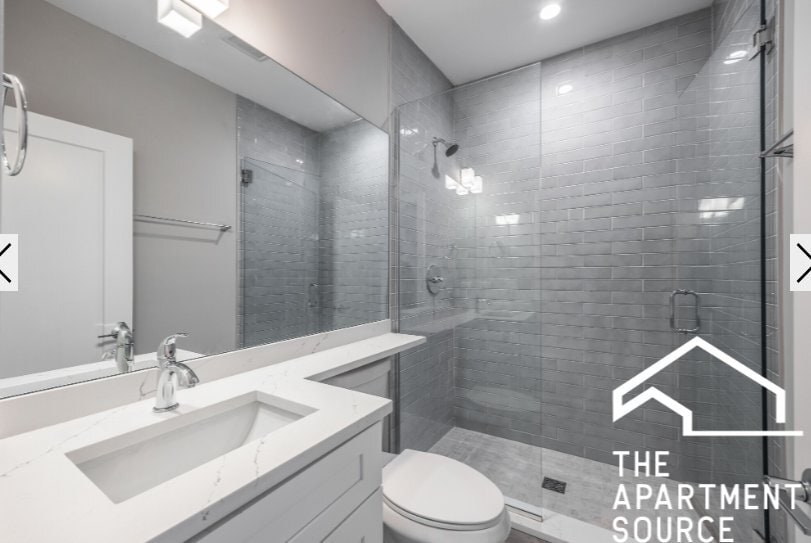 Building Photo - 3933 N Janssen Ave