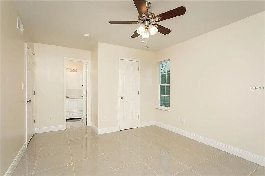 Building Photo - 5600 Devonbriar Way