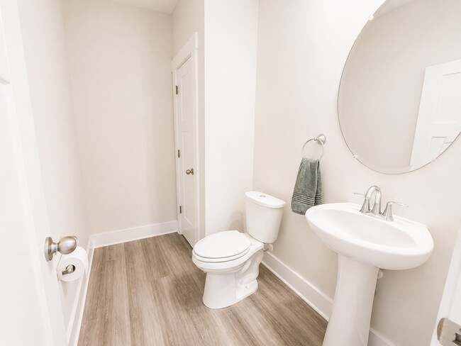 Building Photo - 404 Cattail Holw Wy