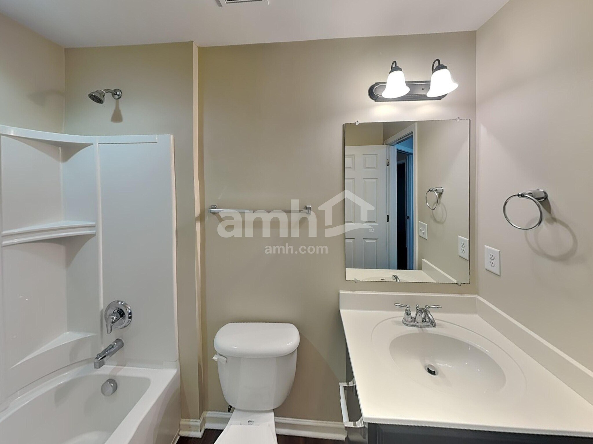 Building Photo - 1028 Daniel Ln