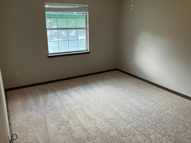 Building Photo - 1539 Summer Sands Dr