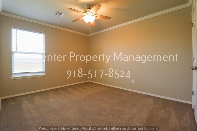 Building Photo - 3 Bed | 2 Bath in Collinsville!