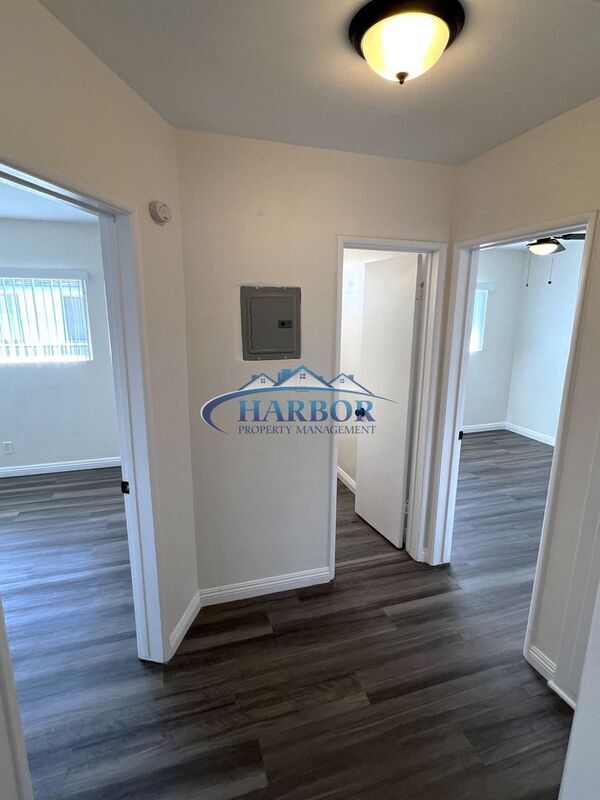 Building Photo - 4358 W 142nd St