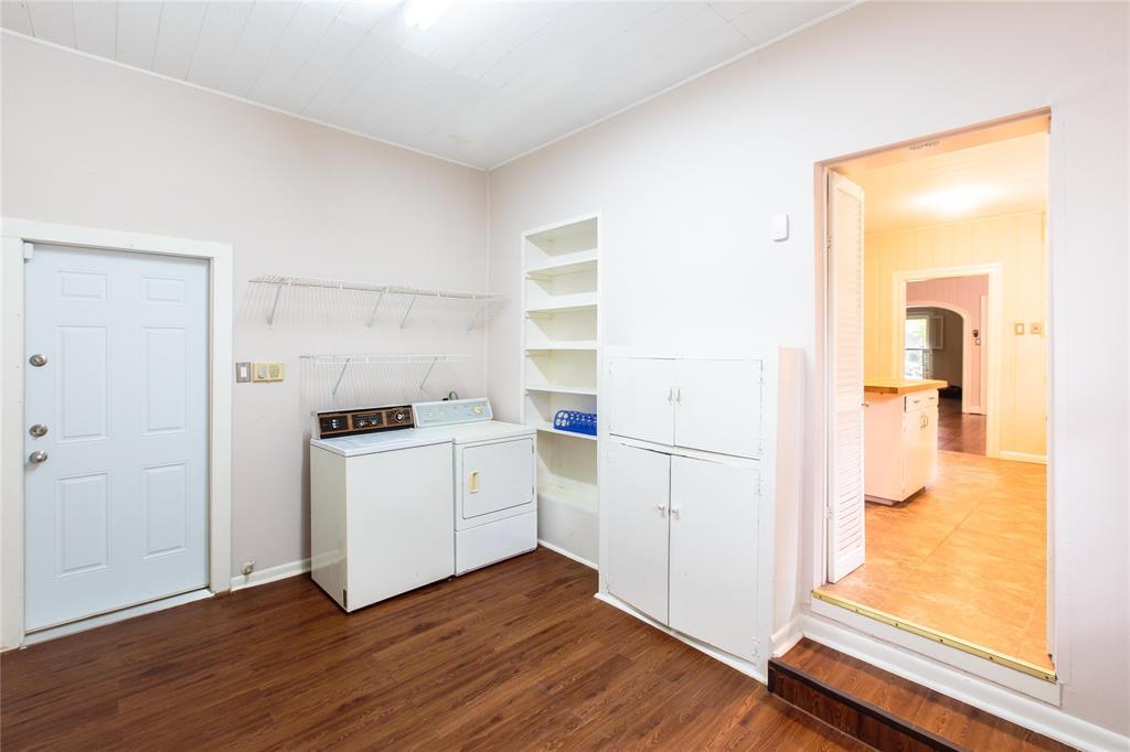 laundry/utility area - 1212 Milford St