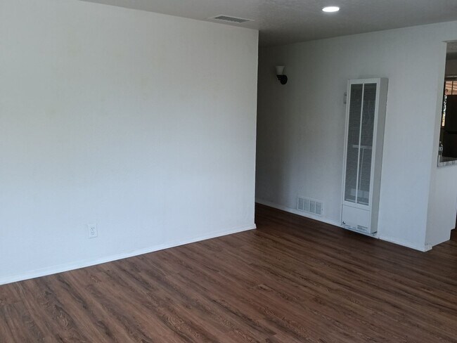 Building Photo - 1613 53rd St NW