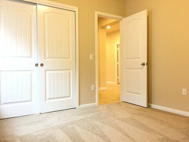 Building Photo - BEAUTIFUL 3/2 WITH OFFICE IN LEANDER'S HAZELWOOD