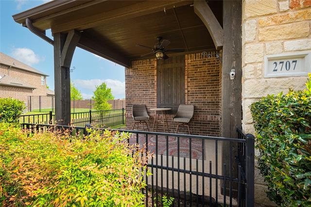 Building Photo - 2707 Elmwood Dr