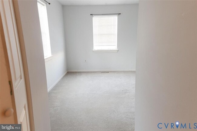 Building Photo - 3221 Hunters Mill Dr