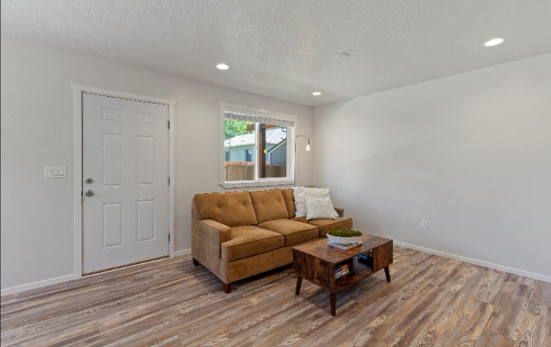 Building Photo - 2914 W Madison Ave