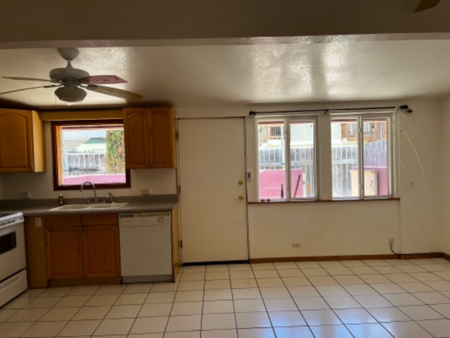 Building Photo - 68048 Akule St