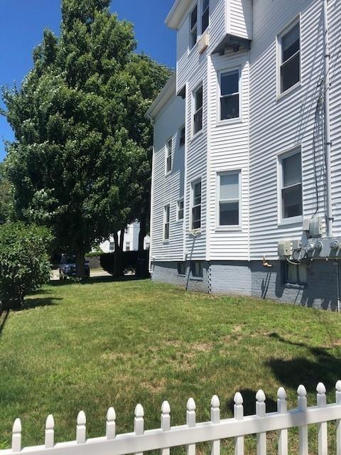 Building Photo - 22-22 10th St