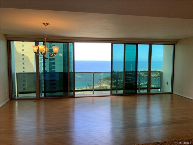 Building Photo - Koolani 4008