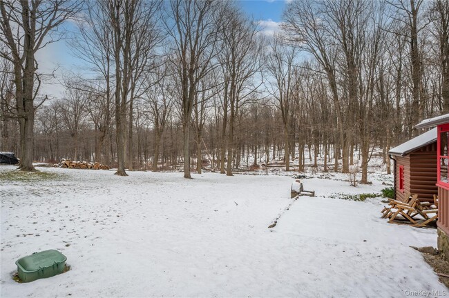 Building Photo - 6 Alpine Rd