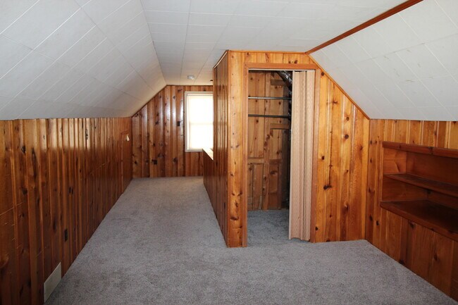 Building Photo - 14383 Mercedes