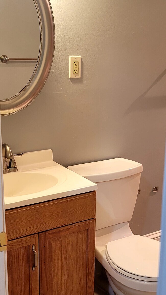 Building Photo - 9258 Red Cart Ct