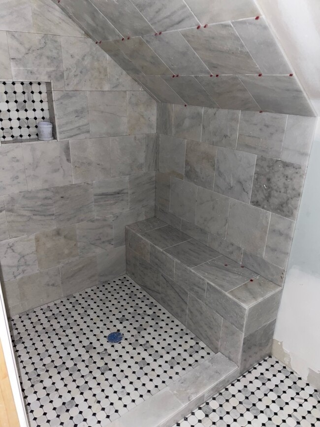 Building Photo - 3 Forest Lake Dr