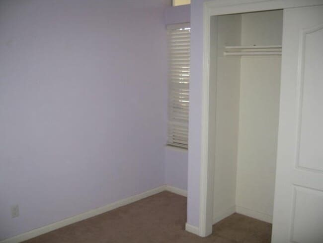 Building Photo - N.E. Fresno Newer Home, 3 car Garage, Like...