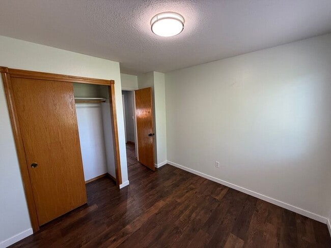 Building Photo - 757 Sphinx Ct NE