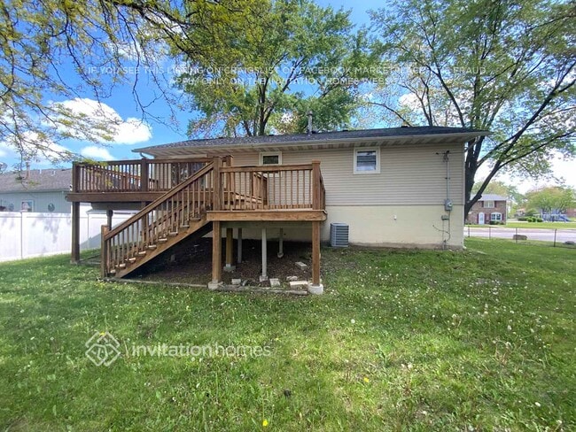 Building Photo - 925 Miller Ave