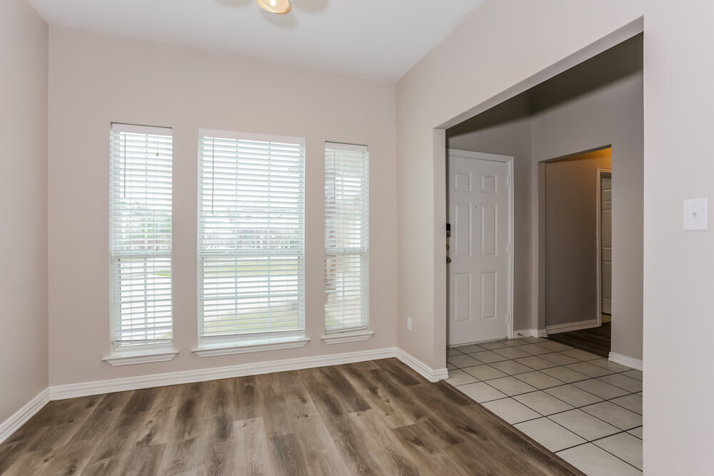 Building Photo - 2407 Creekwood