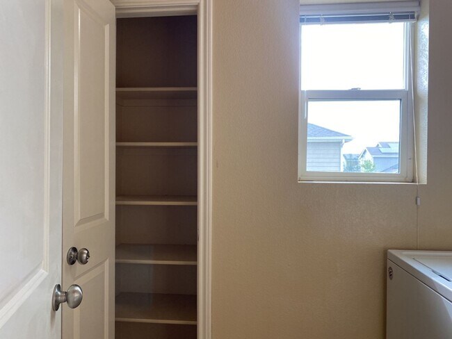 Building Photo - Lovely 3 Bed 2.5 Bath Home in Timbervine