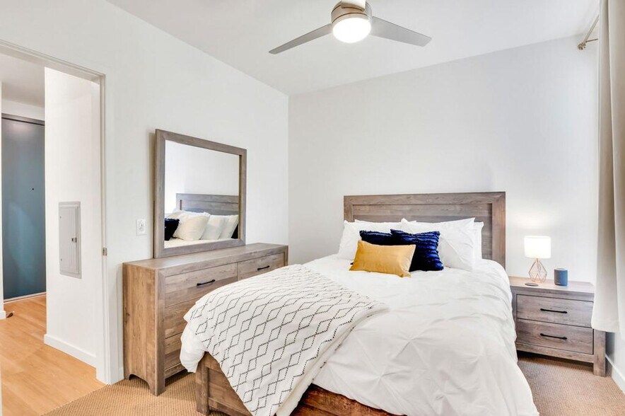 Building Photo - 13123 E 16th Ave