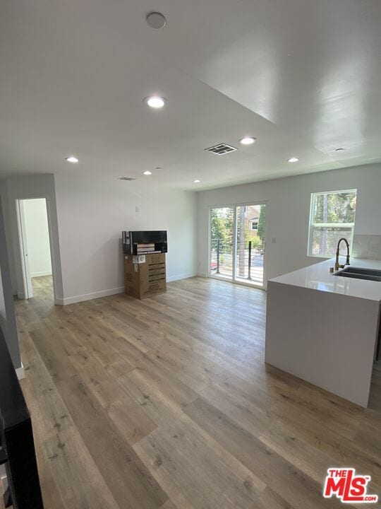 Building Photo - 1552 Winona Blvd