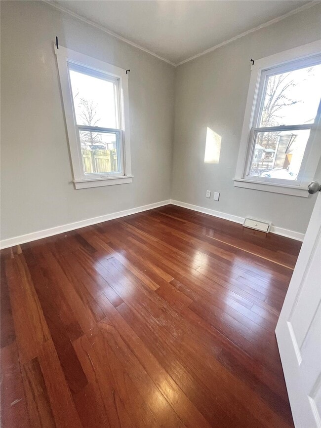 Building Photo - 26 Fairway Dr