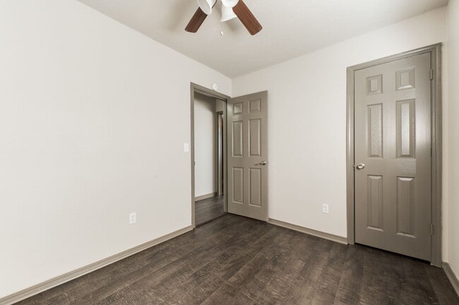 Building Photo - 14013 N Everest Ave