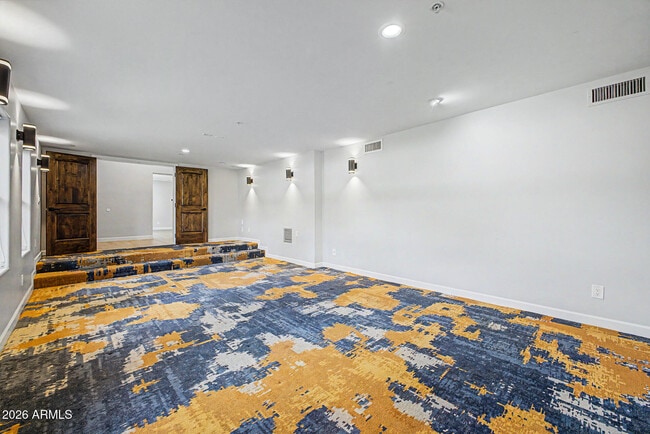 Building Photo - 2311 E Colter St