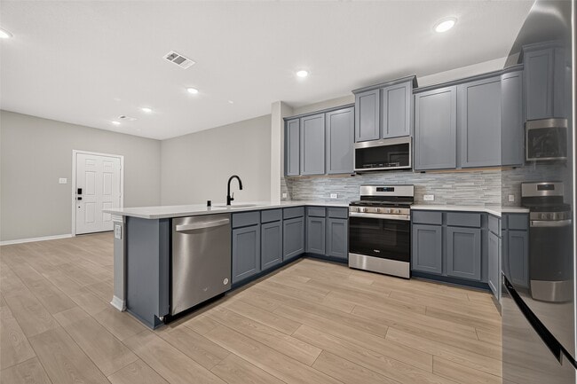 Building Photo - 8033 Scanlan Trl