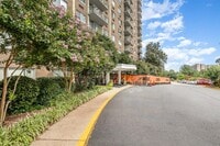 Building Photo - 2059 Huntington Ave