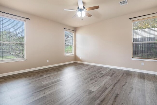 Building Photo - 1709 Greenside Trail