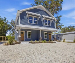 Building Photo - 206 W Fox St