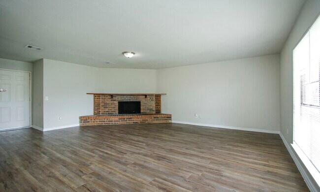 Building Photo - 17626 Bullis Gap Dr