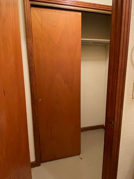 Hallway closet. Ample wardrobe storage. - 1109 North Yale Street