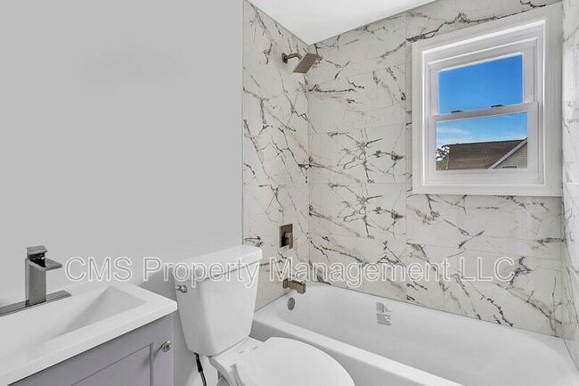 Building Photo - 401 Sanford Ave