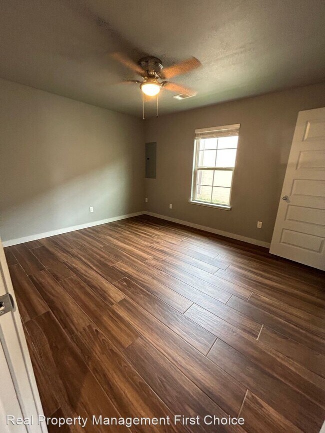 Building Photo - 2 br, 2 bath House - 411 S 18th St. Unit B