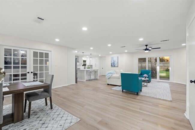 Building Photo - 2610 Moss Hill Dr
