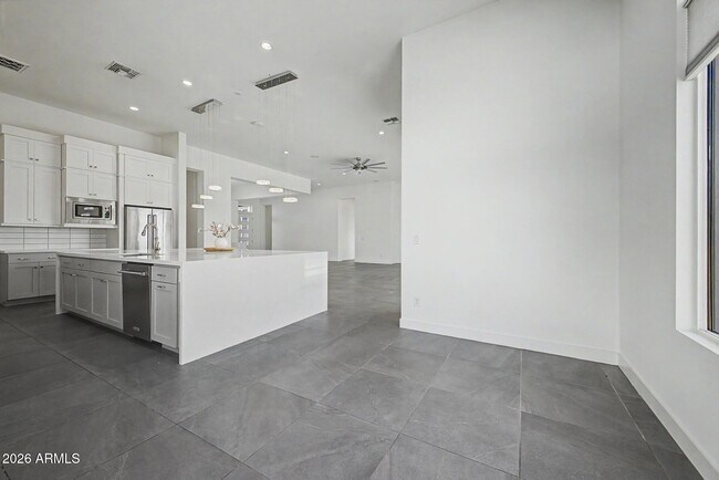 Building Photo - 20628 E Marsh Rd