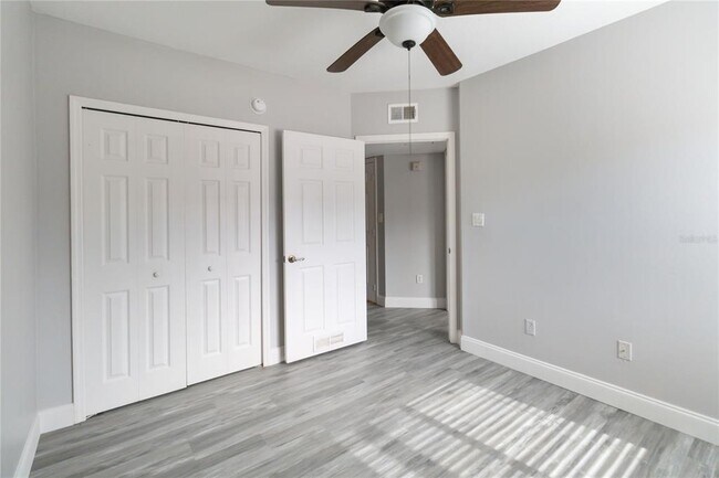 Building Photo - 521 Villa Del Sol Cir