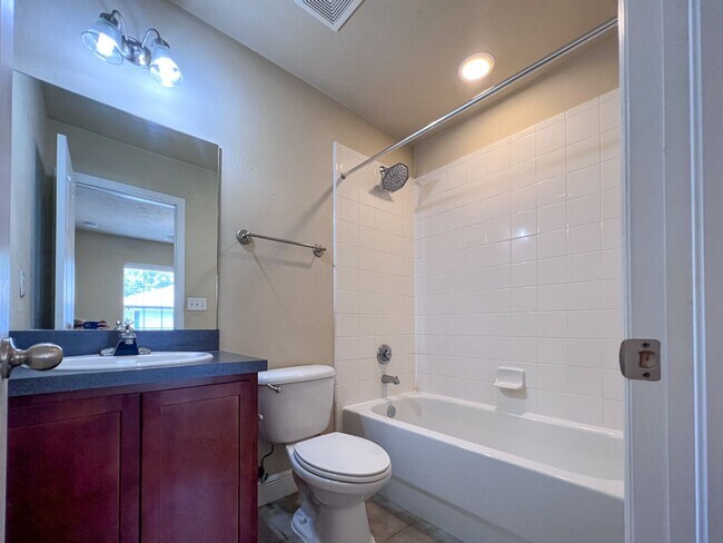 Building Photo - 2972 SW 35th Pl