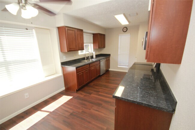 Building Photo - 22619 Braken Carter Ln