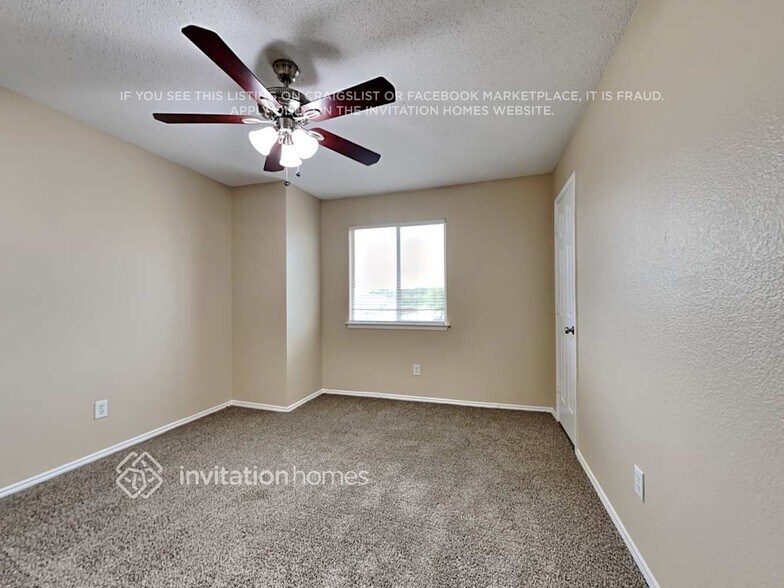Building Photo - 252 Hilltop Dr