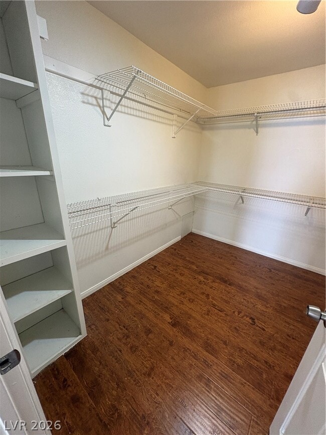 Building Photo - 7213 London Bridge Ave