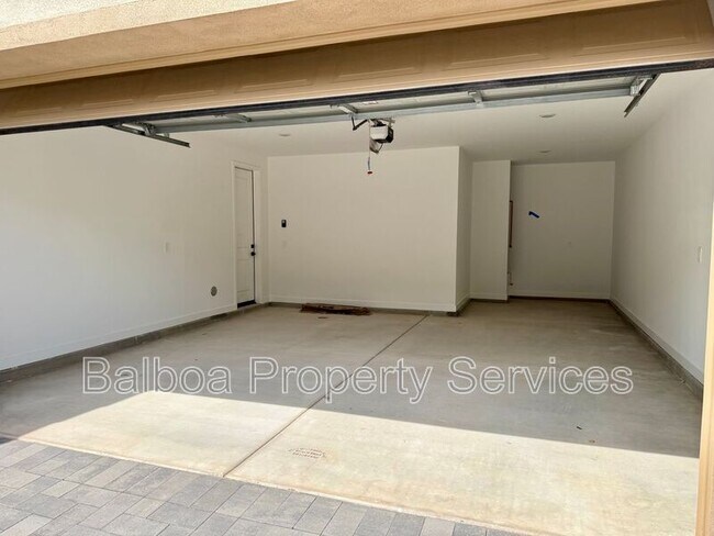 Building Photo - 2345 E Stephens Ct