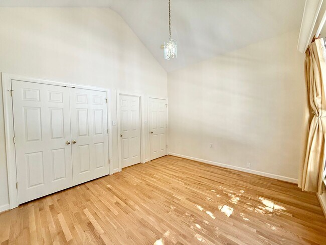 Building Photo - **OFFERING RENT PROMOTION FOR FIRST 6 MONTHS & REFUNDABLE APPLICATION FEES** Spacious 3BD, 3BA Ra...