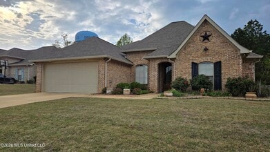 Building Photo - 139 Coventry Ln