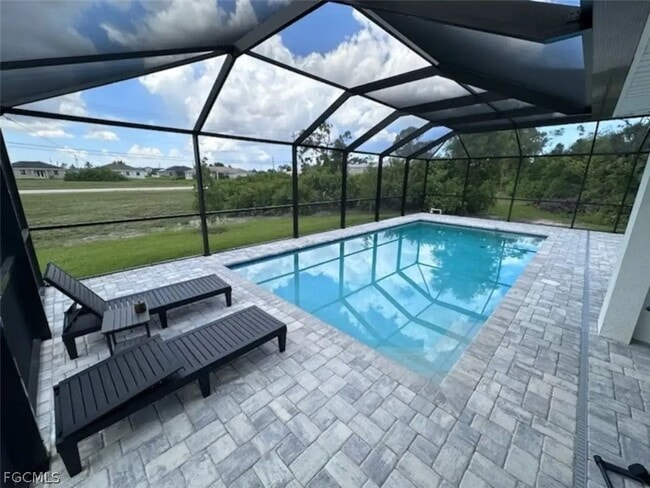 Building Photo - 2716 NW Embers Terrace